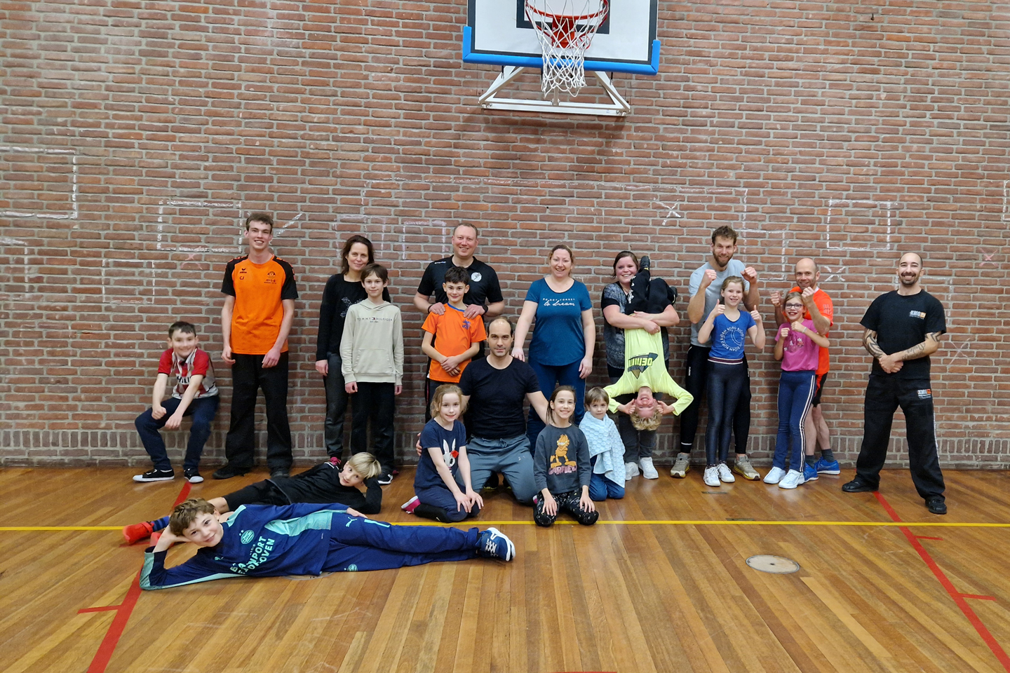 Groepsfoto van een Ouder-Kind training